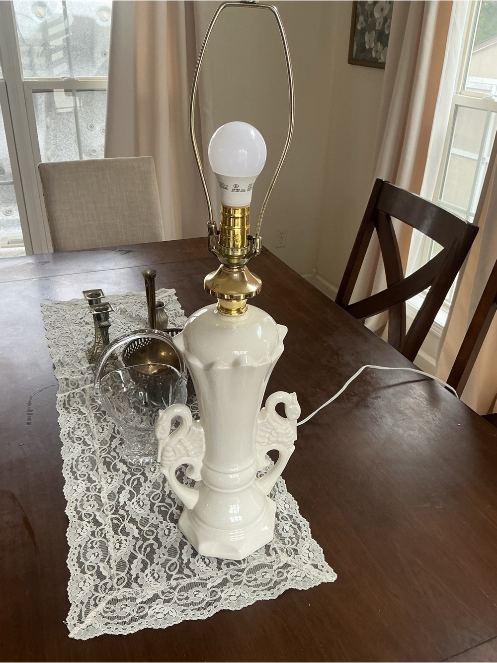 Vintage 1940s Worrall Swan Table Lamp White Ceramic Art Deco Mid Century Modern